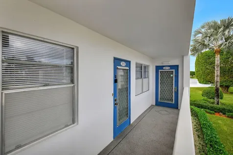2074 Exeter Boca Raton FL 33434