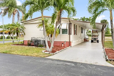 48022 Jaruco Bay Boynton Beach FL 33436