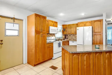 48022 Jaruco Bay Boynton Beach FL 33436