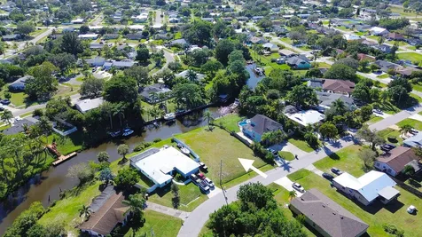 178 NE Dominican Terrace Port Saint Lucie FL 34983