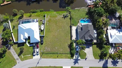 178 NE Dominican Terrace Port Saint Lucie FL 34983
