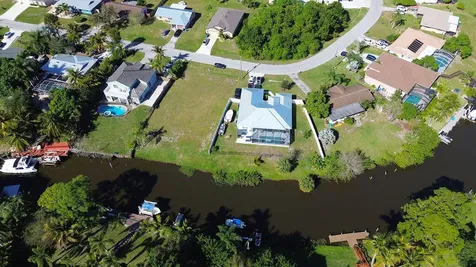 178 NE Dominican Terrace Port Saint Lucie FL 34983