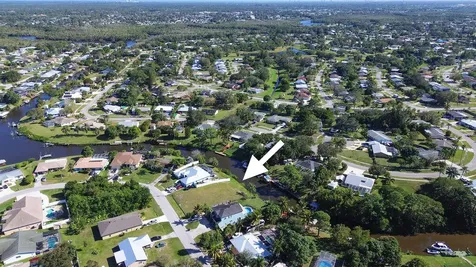 178 NE Dominican Terrace Port Saint Lucie FL 34983