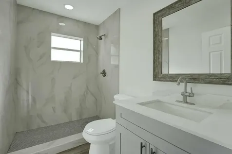710 Burgundy O Delray Beach FL 33484