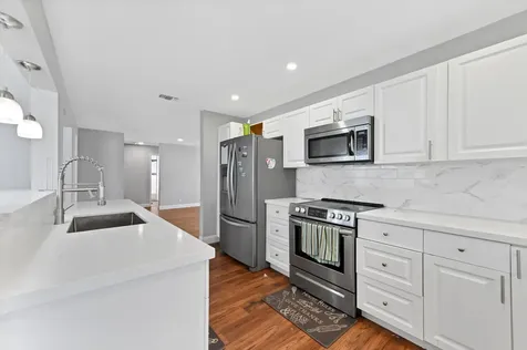 2110 Sw 22nd Street Boynton Beach FL 33426