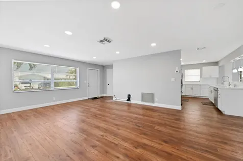 2110 Sw 22nd Street Boynton Beach FL 33426