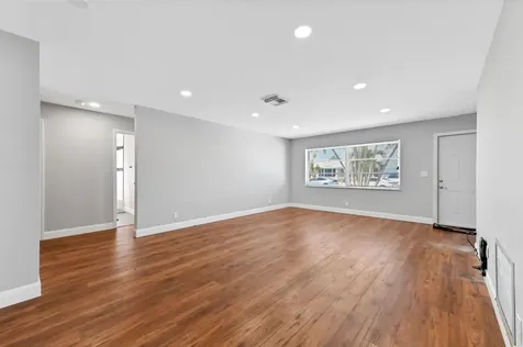 2110 Sw 22nd Street Boynton Beach FL 33426