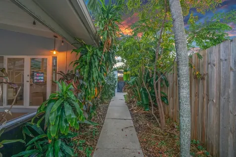 538 Riverside Drive Palm Beach Gardens FL 33410