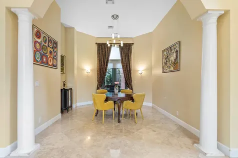 17928 Villa Club Way Boca Raton FL 33496