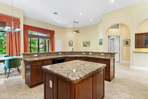 17928 Villa Club Way Boca Raton FL 33496