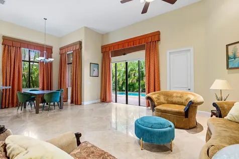 17928 Villa Club Way Boca Raton FL 33496