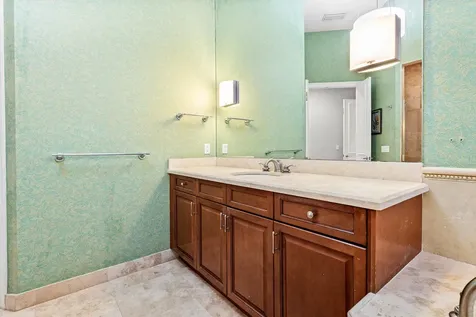 17928 Villa Club Way Boca Raton FL 33496