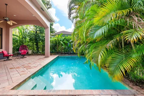 17928 Villa Club Way Boca Raton FL 33496