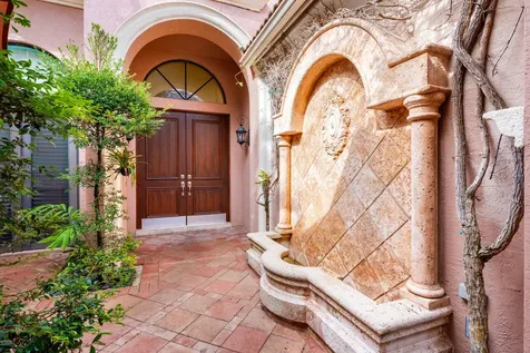 17928 Villa Club Way Boca Raton FL 33496