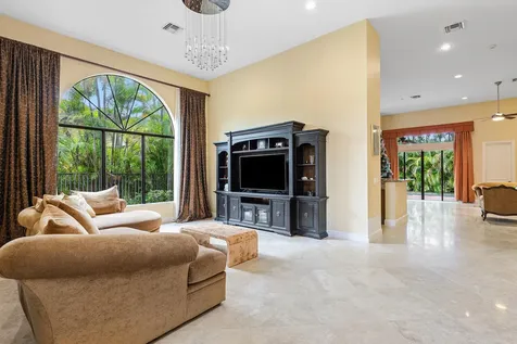 17928 Villa Club Way Boca Raton FL 33496