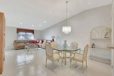 8176 Summerbreeze Lane Boca Raton FL 33496