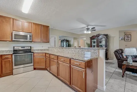 13 Bentwater Circle Boynton Beach FL 33426