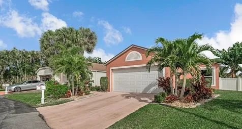 13 Bentwater Circle Boynton Beach FL 33426