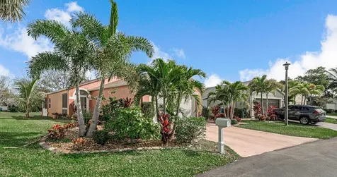 13 Bentwater Circle Boynton Beach FL 33426
