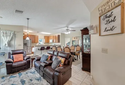 13 Bentwater Circle Boynton Beach FL 33426