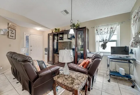 13 Bentwater Circle Boynton Beach FL 33426