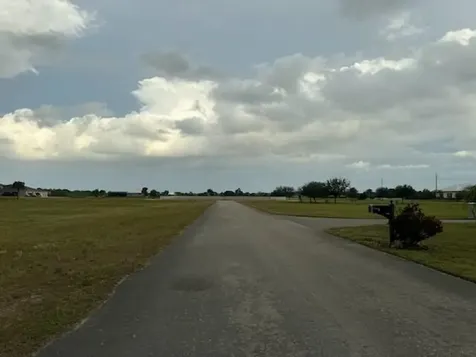 8130 White Fences Lane Vero Beach FL 32968