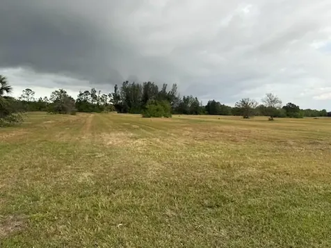 8130 White Fences Lane Vero Beach FL 32968