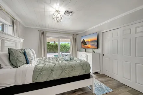 906 Sw 28th Avenue Boynton Beach FL 33435