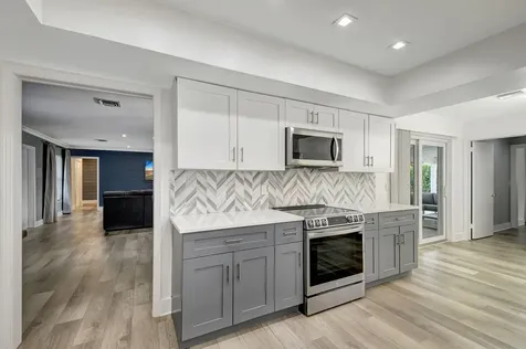 906 Sw 28th Avenue Boynton Beach FL 33435