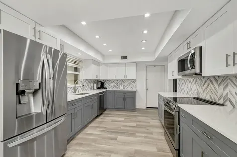 906 Sw 28th Avenue Boynton Beach FL 33435