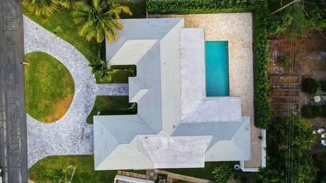 906 Sw 28th Avenue Boynton Beach FL 33435