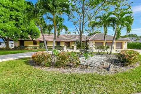 581 S Country Club Drive Atlantis FL 33462