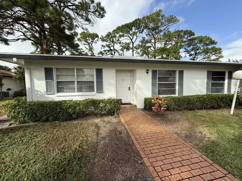 5139 Poppy Place Delray Beach FL 33484