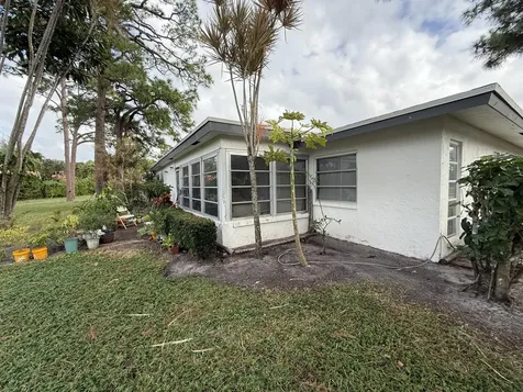 5139 Poppy Place Delray Beach FL 33484