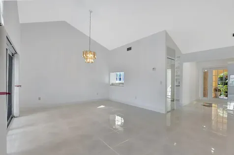 6105 Via Laguna Lane Boca Raton FL 33433