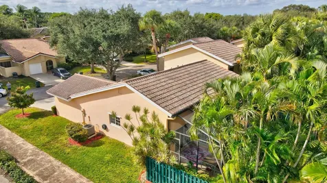 6105 Via Laguna Lane Boca Raton FL 33433