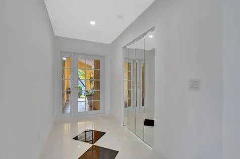 6105 Via Laguna Lane Boca Raton FL 33433