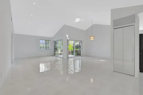 6105 Via Laguna Lane Boca Raton FL 33433