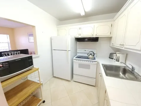 66 Cambridge C West Palm Beach FL 33417