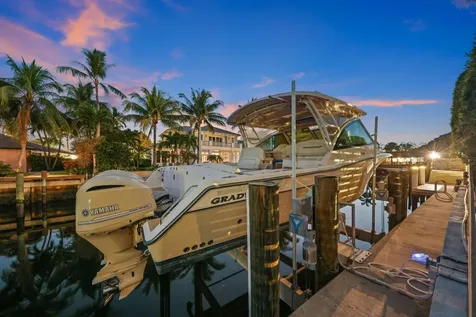 820 Ne Boca Bay Colony Drive Boca Raton FL 33487
