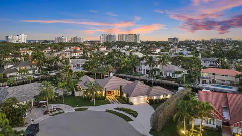 820 Ne Boca Bay Colony Drive Boca Raton FL 33487