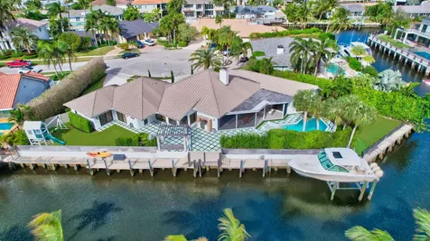 820 Ne Boca Bay Colony Drive Boca Raton FL 33487