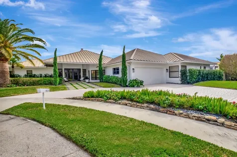 820 Ne Boca Bay Colony Drive Boca Raton FL 33487