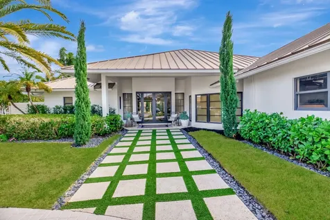 820 Ne Boca Bay Colony Drive Boca Raton FL 33487