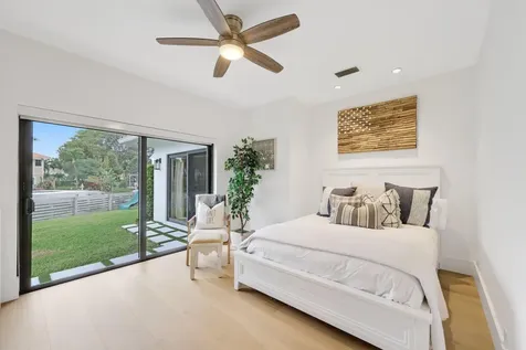 820 Ne Boca Bay Colony Drive Boca Raton FL 33487