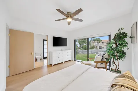 820 Ne Boca Bay Colony Drive Boca Raton FL 33487