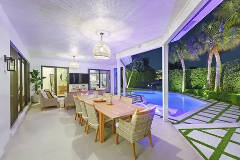 820 Ne Boca Bay Colony Drive Boca Raton FL 33487
