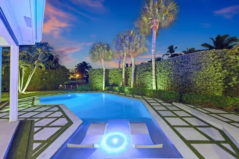 820 Ne Boca Bay Colony Drive Boca Raton FL 33487