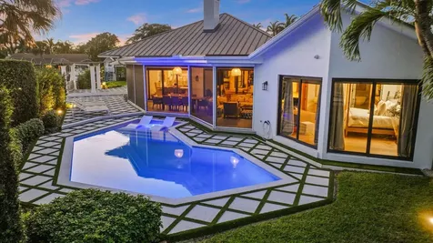 820 Ne Boca Bay Colony Drive Boca Raton FL 33487