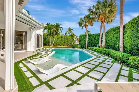 820 Ne Boca Bay Colony Drive Boca Raton FL 33487
